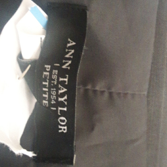 Pants suit - Picture 2 of 2